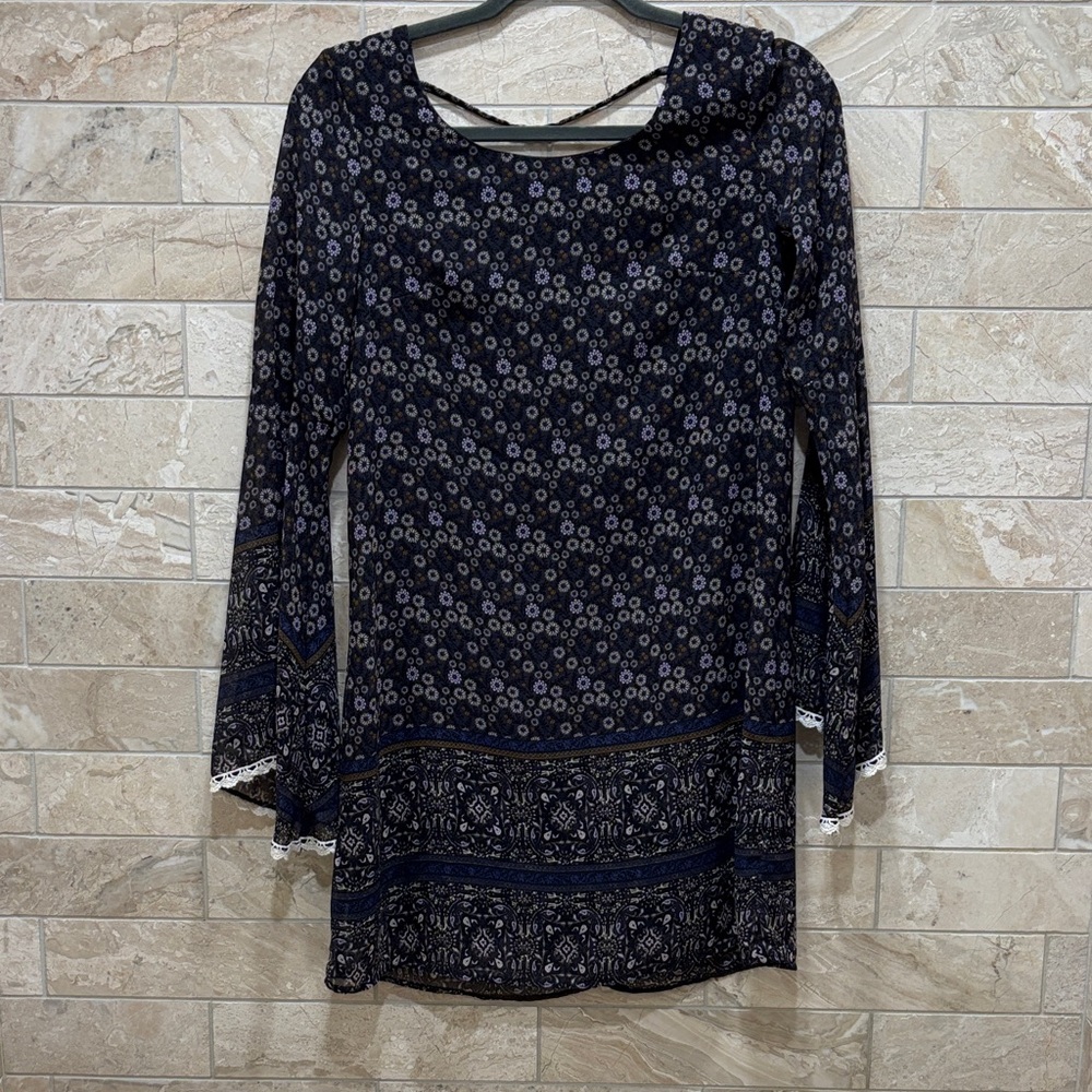 Xhilaration Navy and White Patterned Long Sleeve Dress